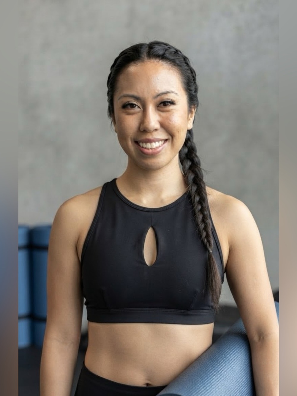 Nike Black High-Neck Keyhole Sports Bra - Size M